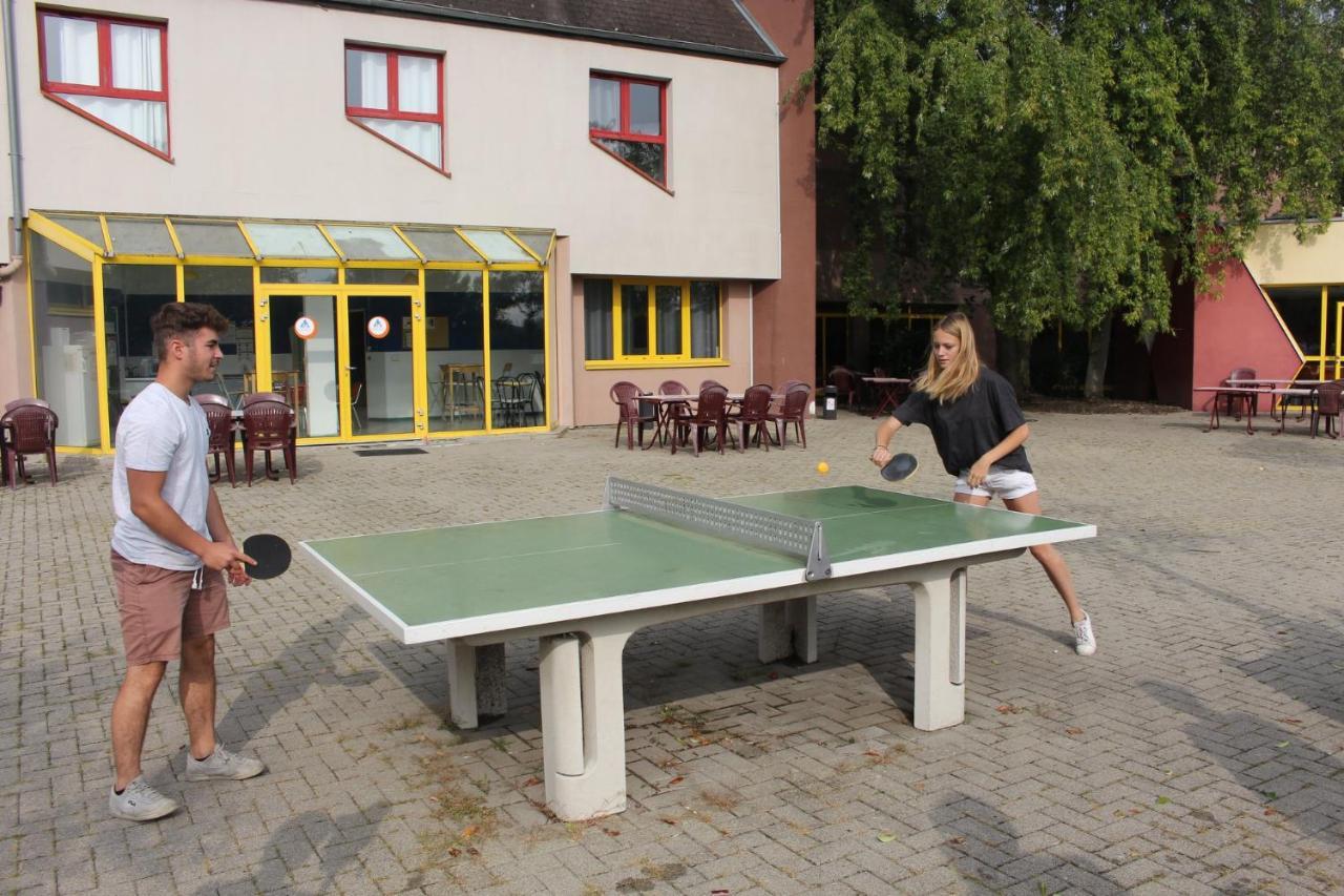 Auberge De Jeunesse Hi Strasbourg 2 Rives Dış mekan fotoğraf