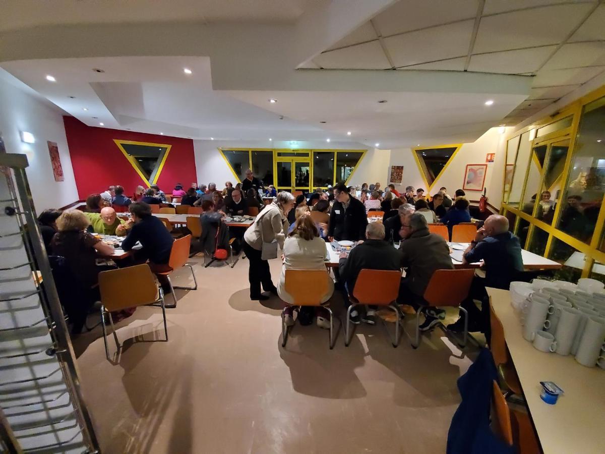 Auberge De Jeunesse Hi Strasbourg 2 Rives Dış mekan fotoğraf