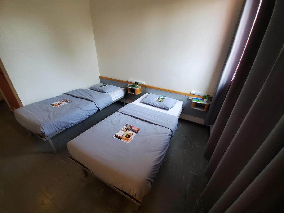 Auberge De Jeunesse Hi Strasbourg 2 Rives Dış mekan fotoğraf