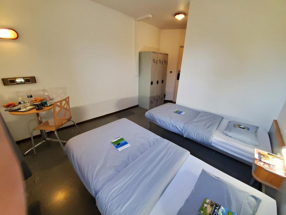 Auberge De Jeunesse Hi Strasbourg 2 Rives Dış mekan fotoğraf