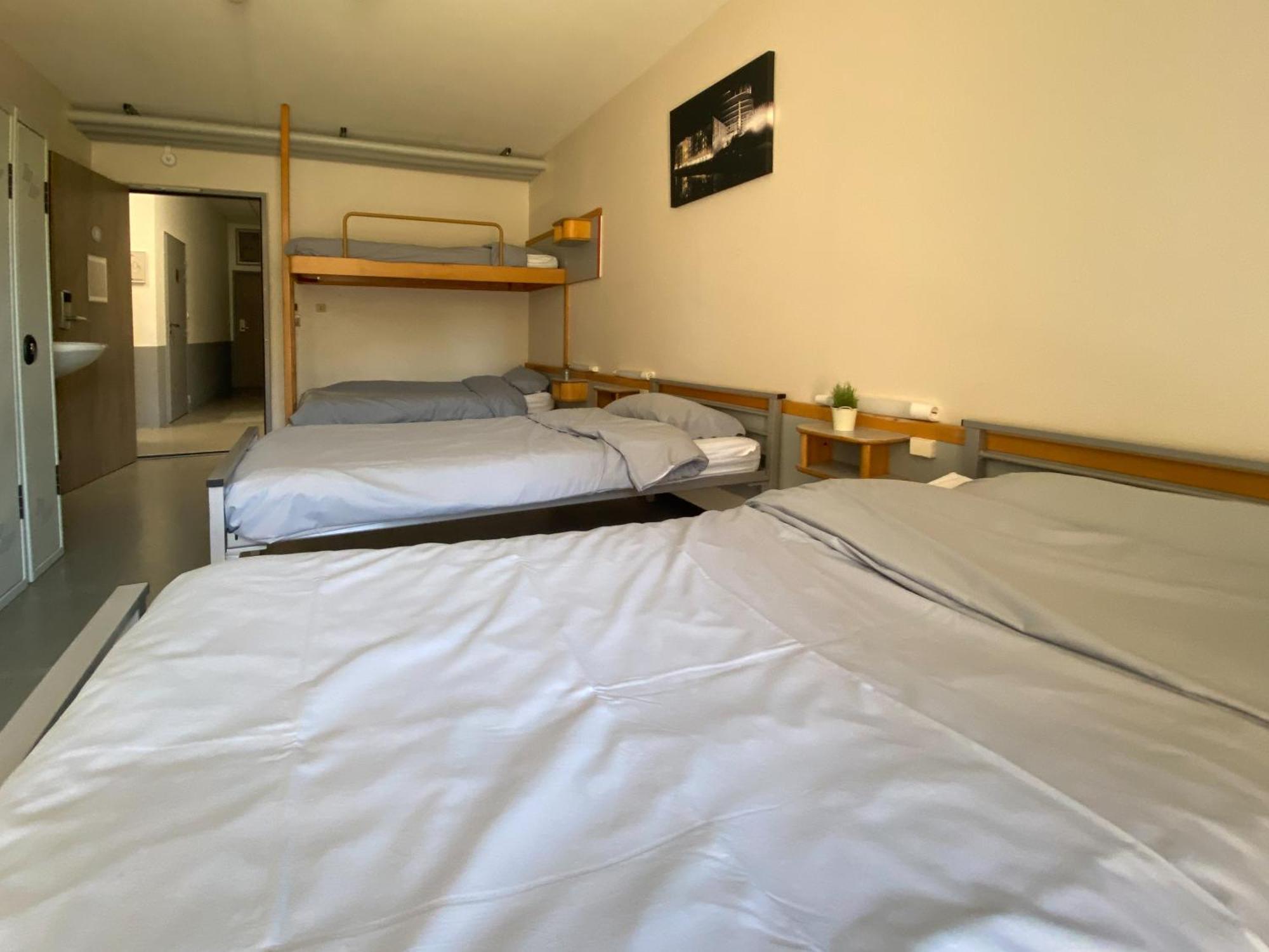 Auberge De Jeunesse Hi Strasbourg 2 Rives Dış mekan fotoğraf